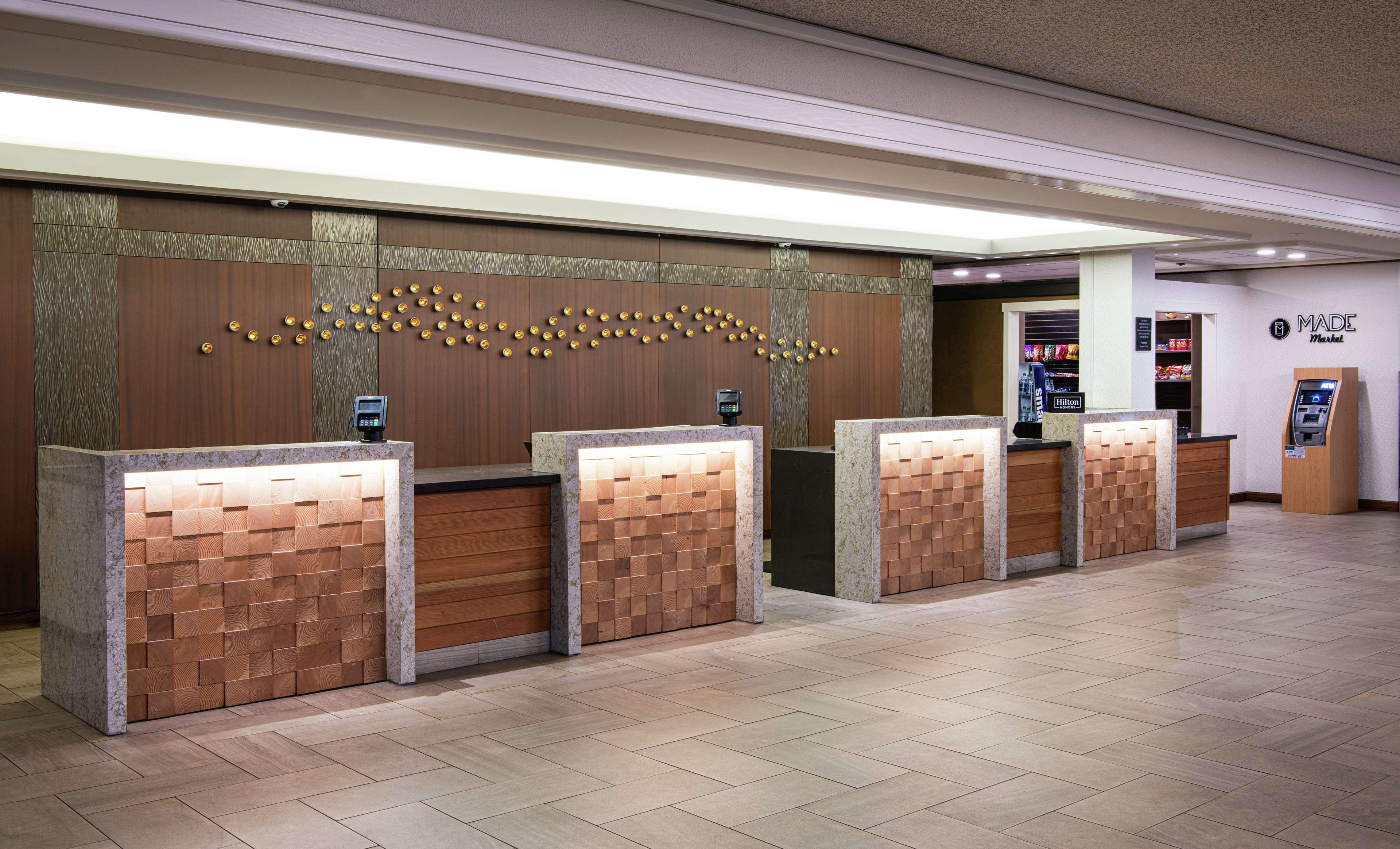 Doubletree By Hilton Portland Hotel Bagian luar foto