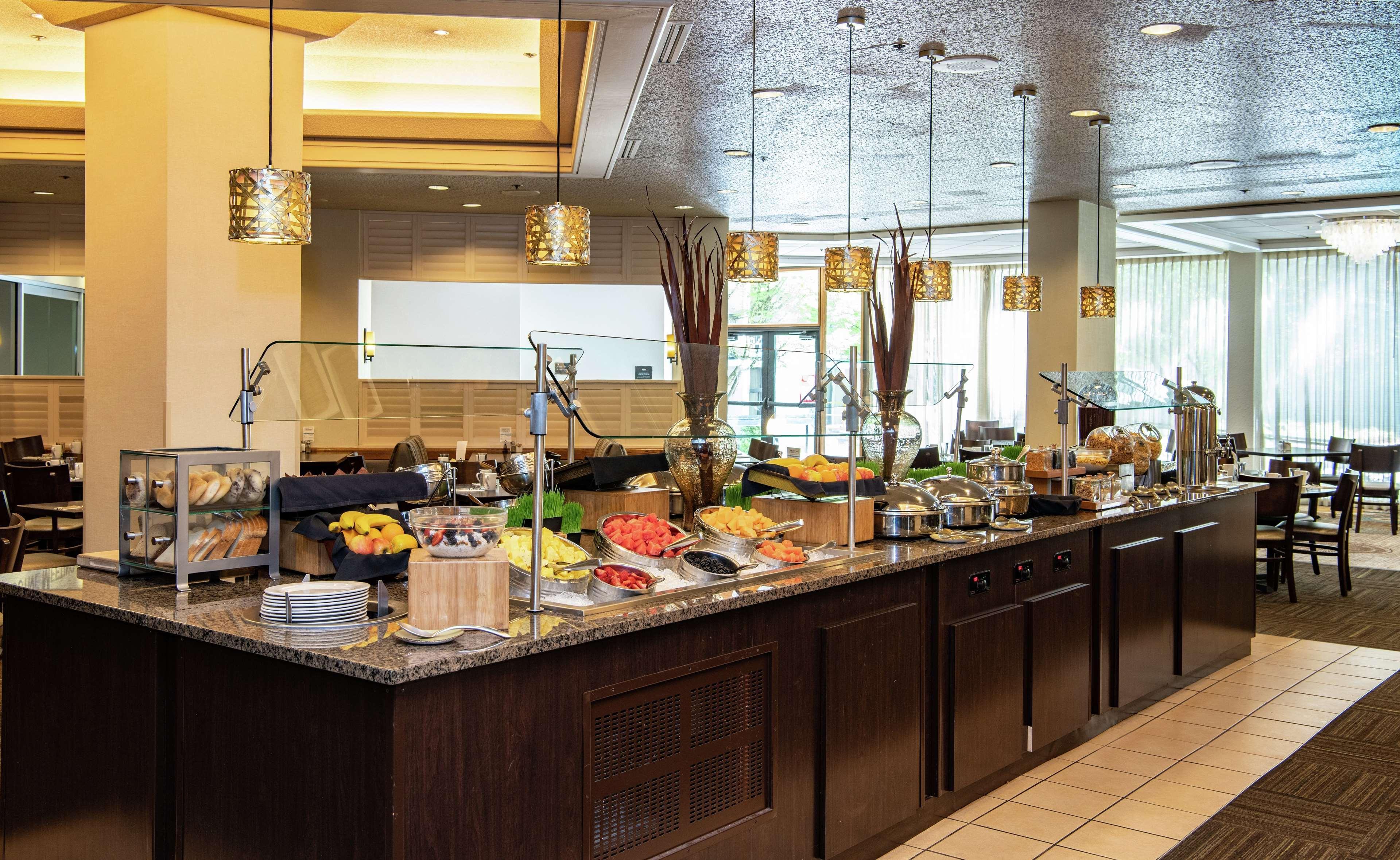 Doubletree By Hilton Portland Hotel Bagian luar foto