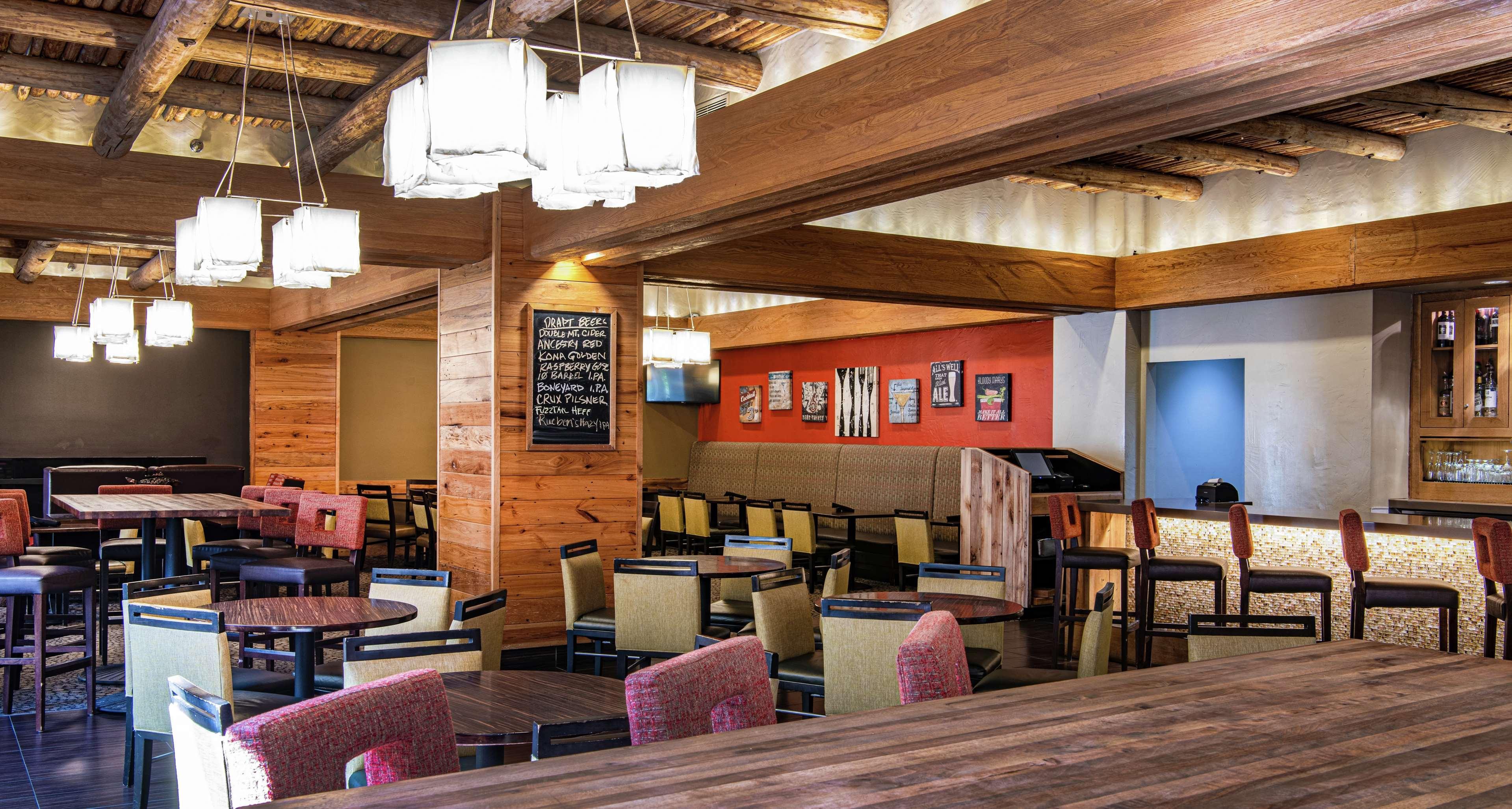 Doubletree By Hilton Portland Hotel Bagian luar foto