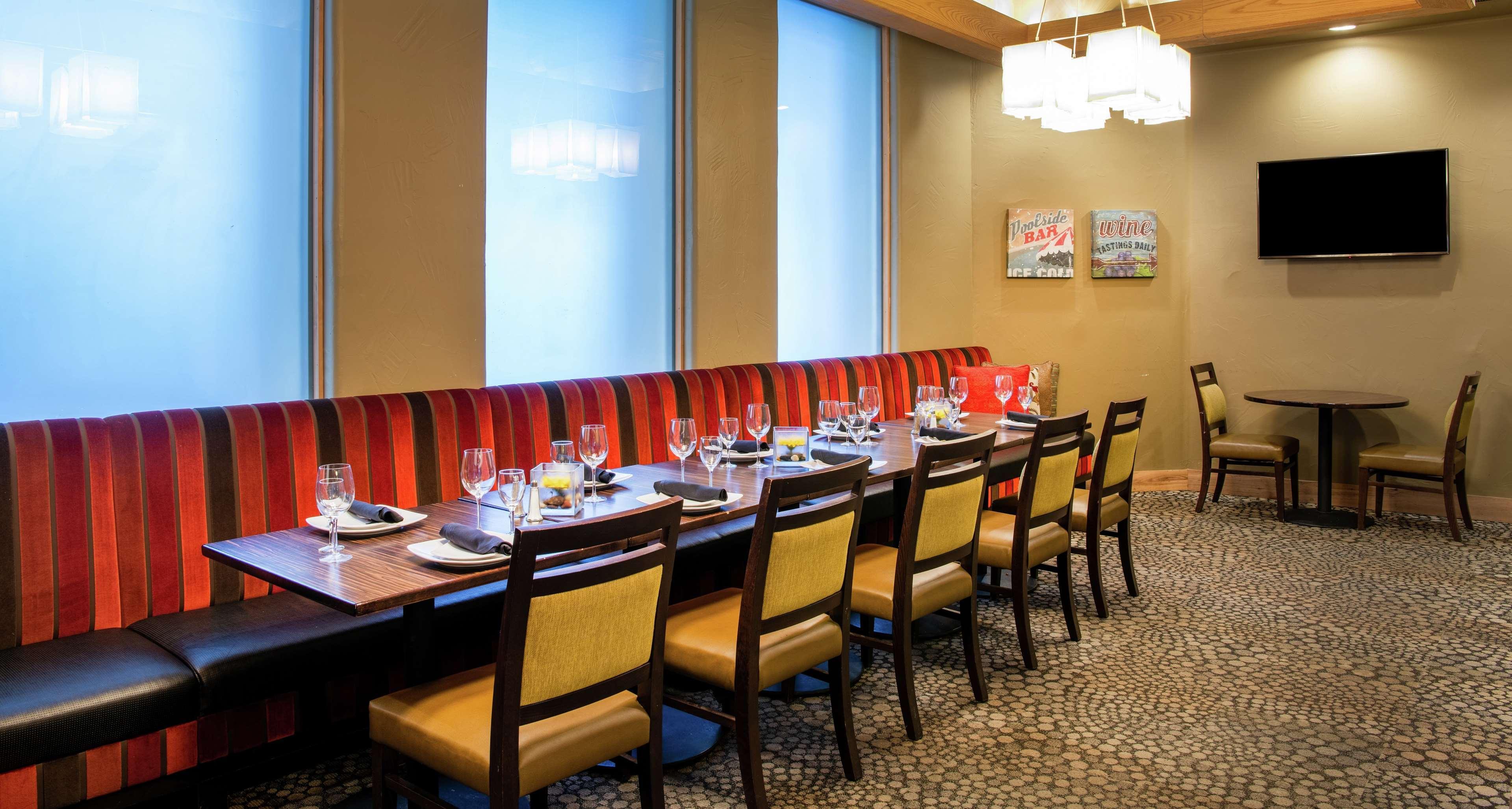 Doubletree By Hilton Portland Hotel Bagian luar foto