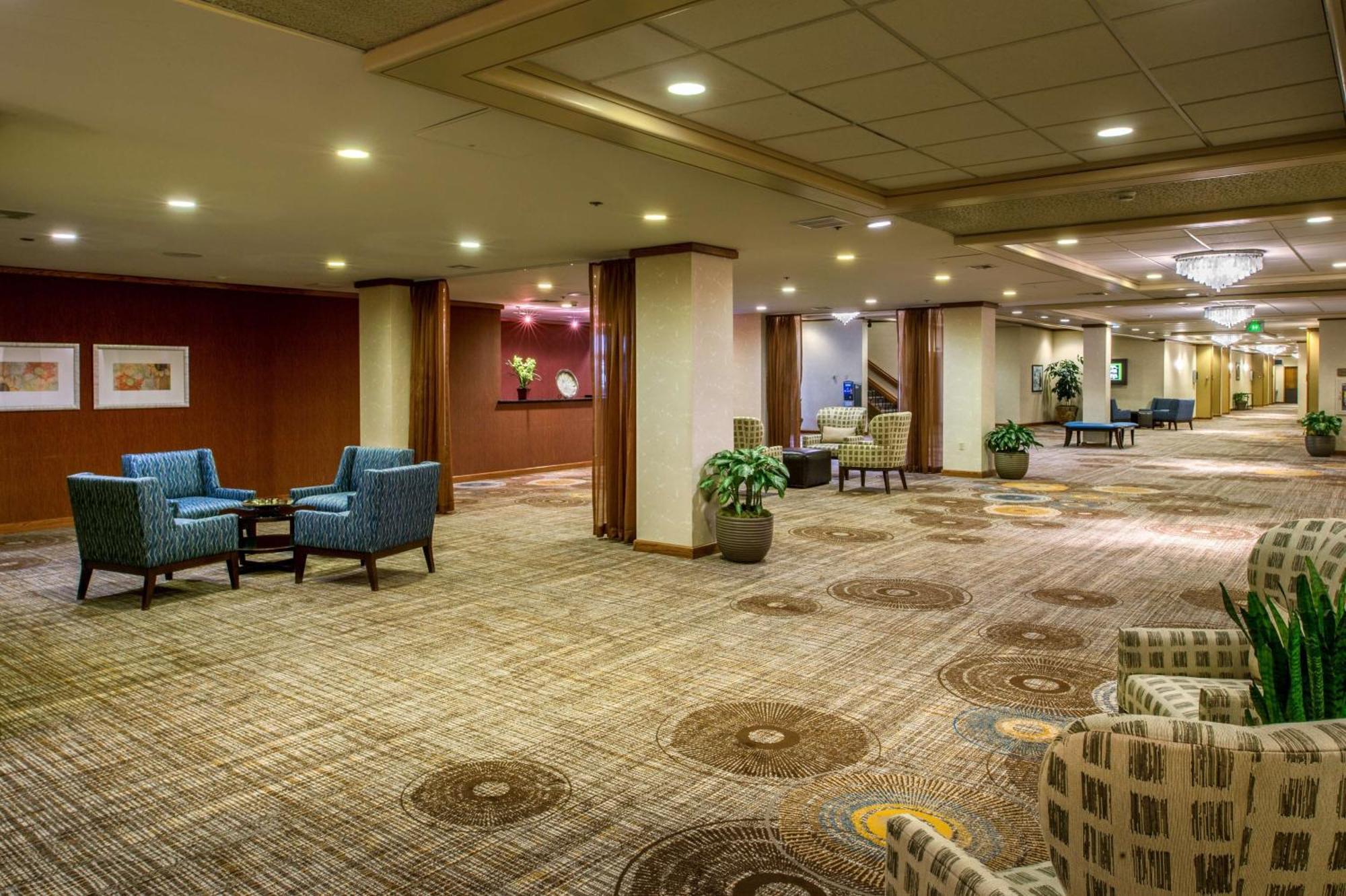 Doubletree By Hilton Portland Hotel Bagian luar foto