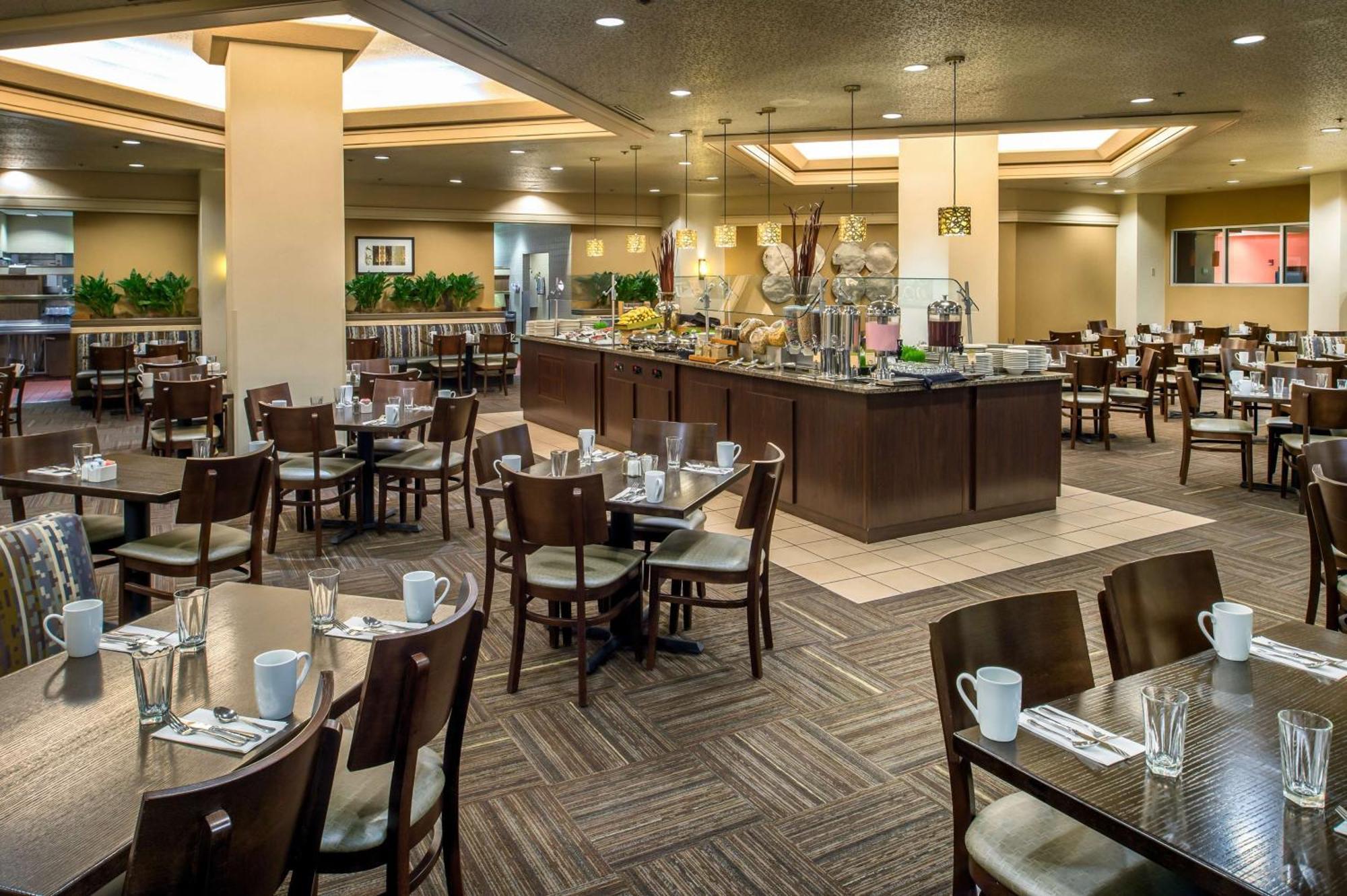 Doubletree By Hilton Portland Hotel Bagian luar foto