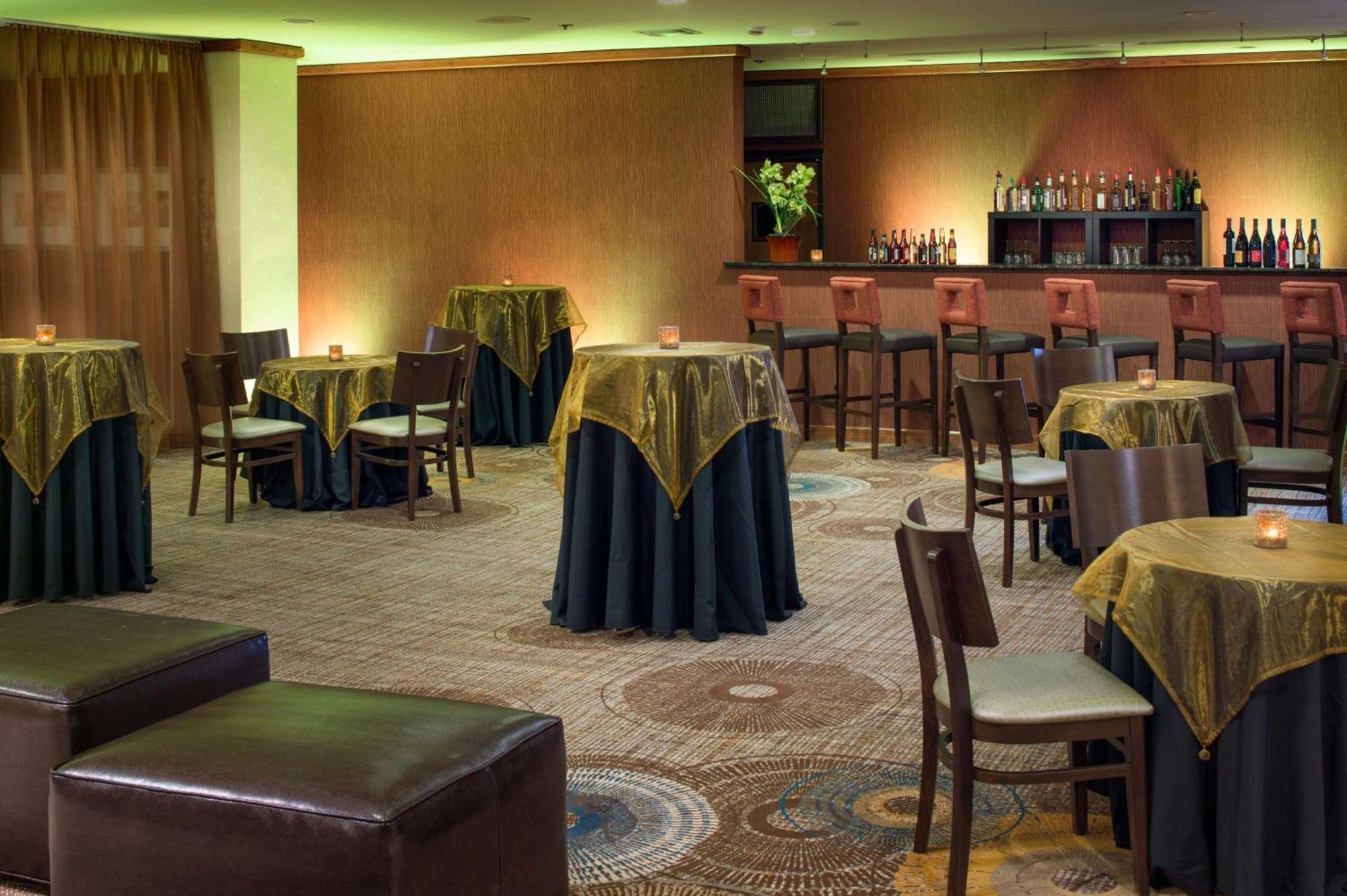 Doubletree By Hilton Portland Hotel Bagian luar foto